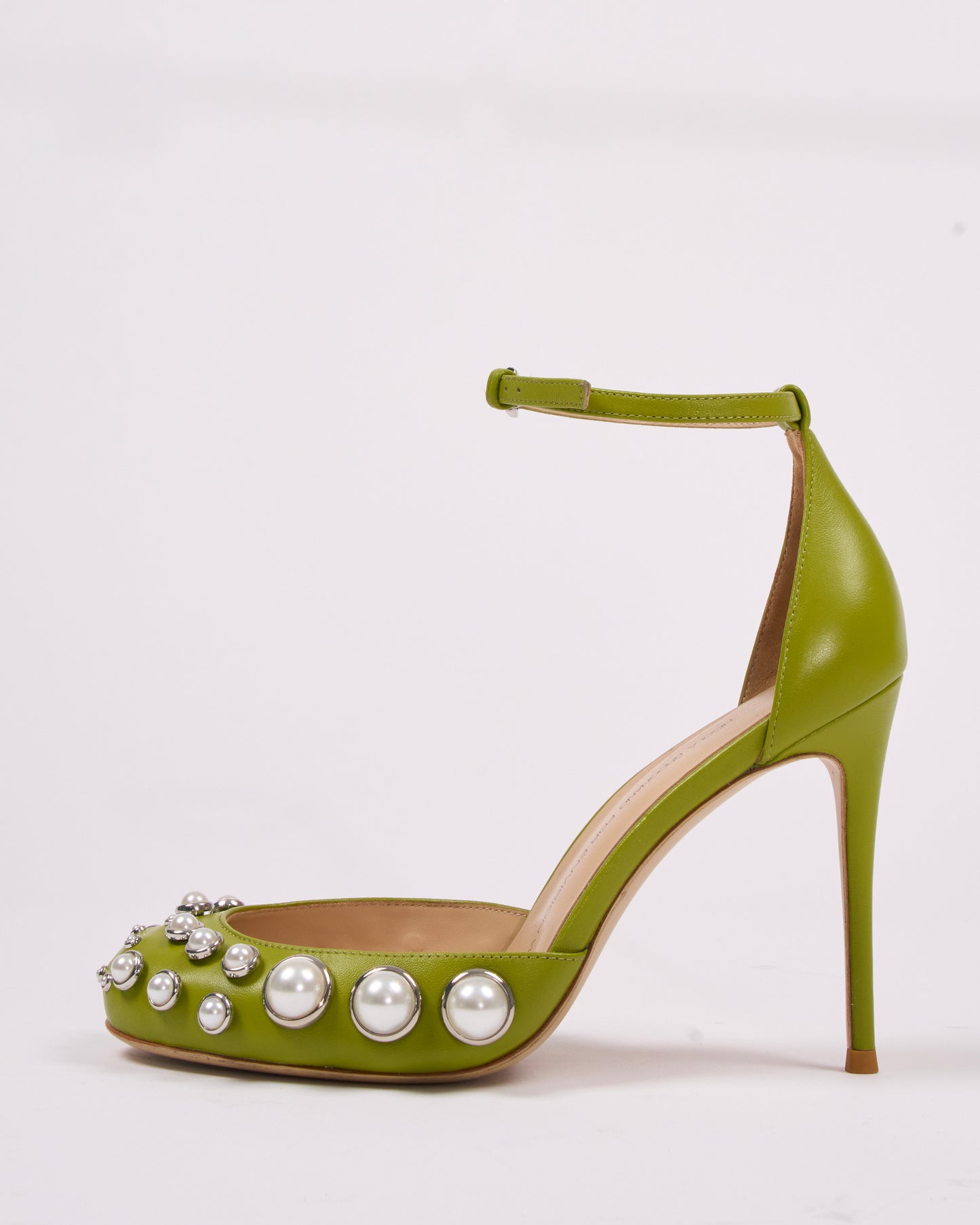 Pearls Heels