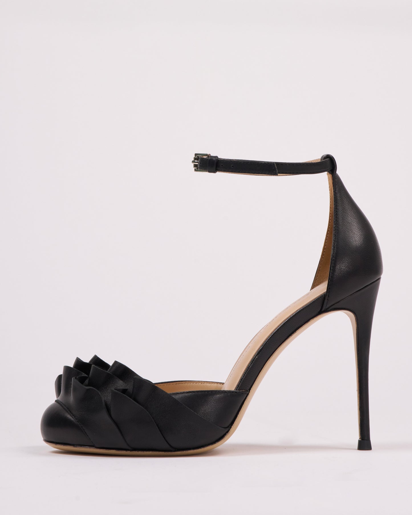 Ruffle Heels
