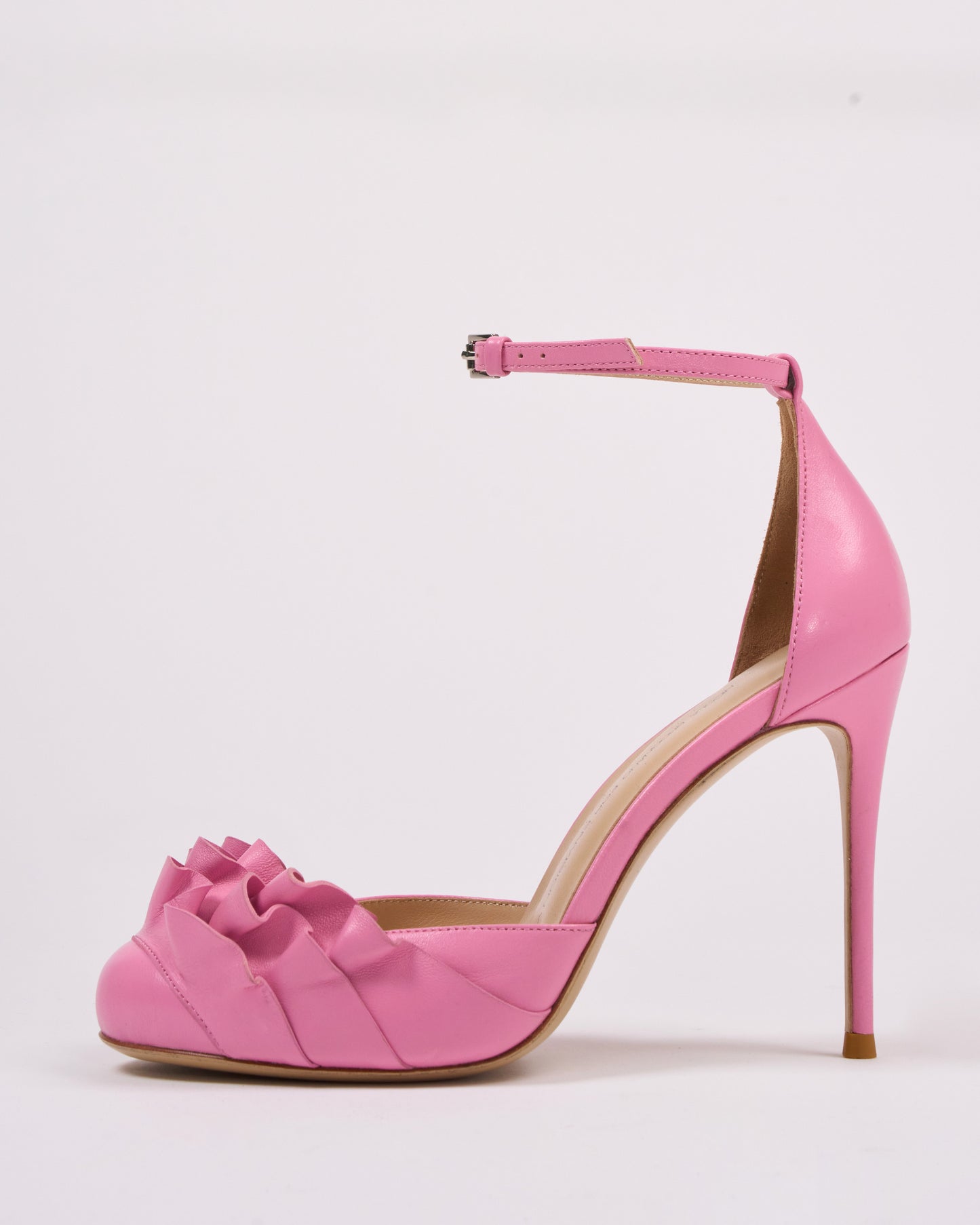 Ruffle Heels
