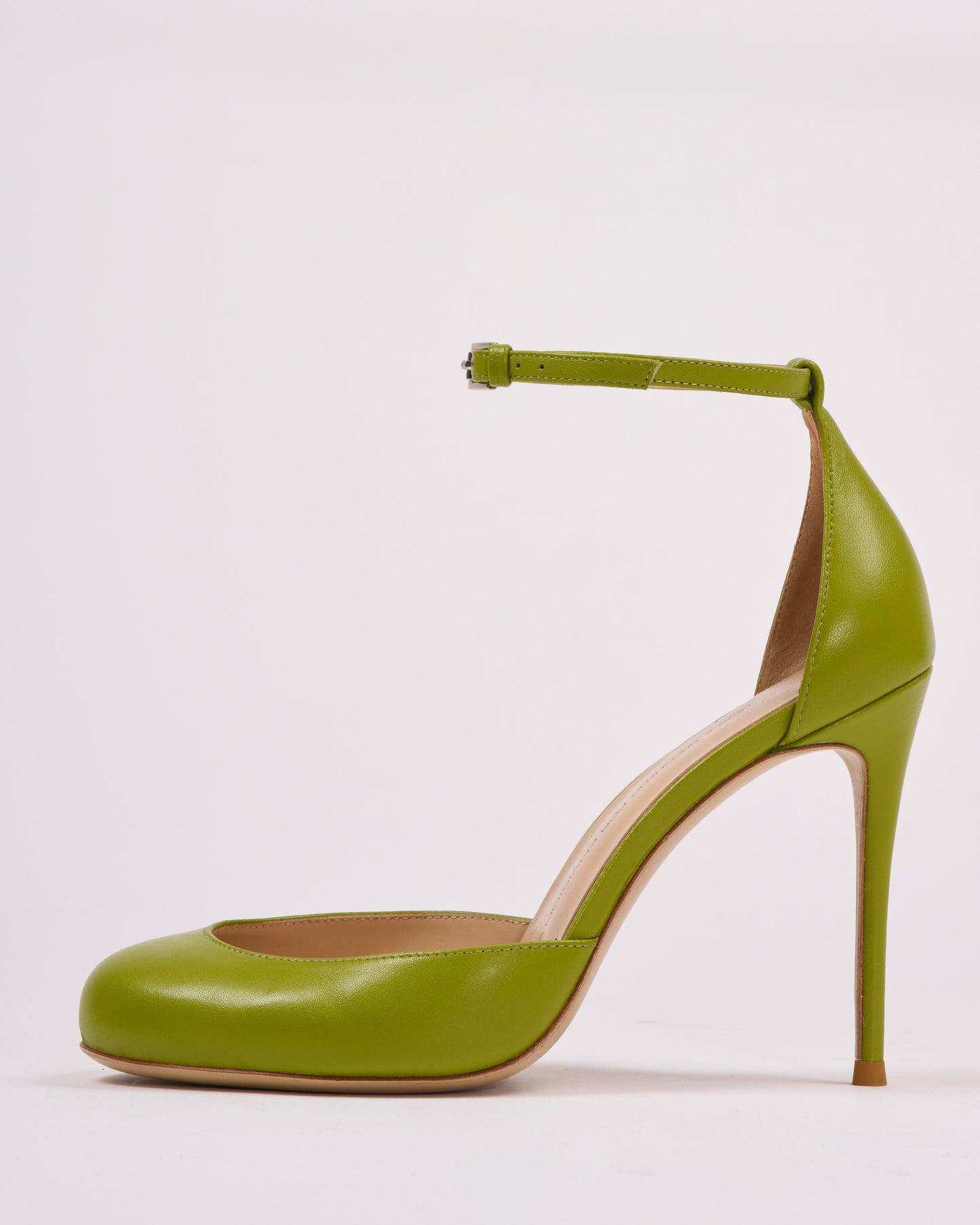 Smooth Heels